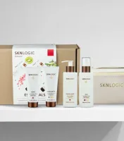 SKNLogic - Essentials Kit - Balanced and Combination Skin (Cleanse Wash, Tone, Moist, Protect SPF 40 and Cosmetic Bag)